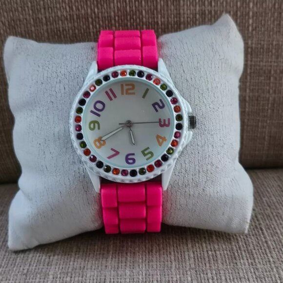 Multi Color Crystals Accent Bezel Wristwatch Pink Rubber Strap Analog Watch - Picture 7 of 11